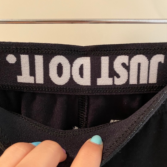 Nike black leggings - Picture 4 of 5